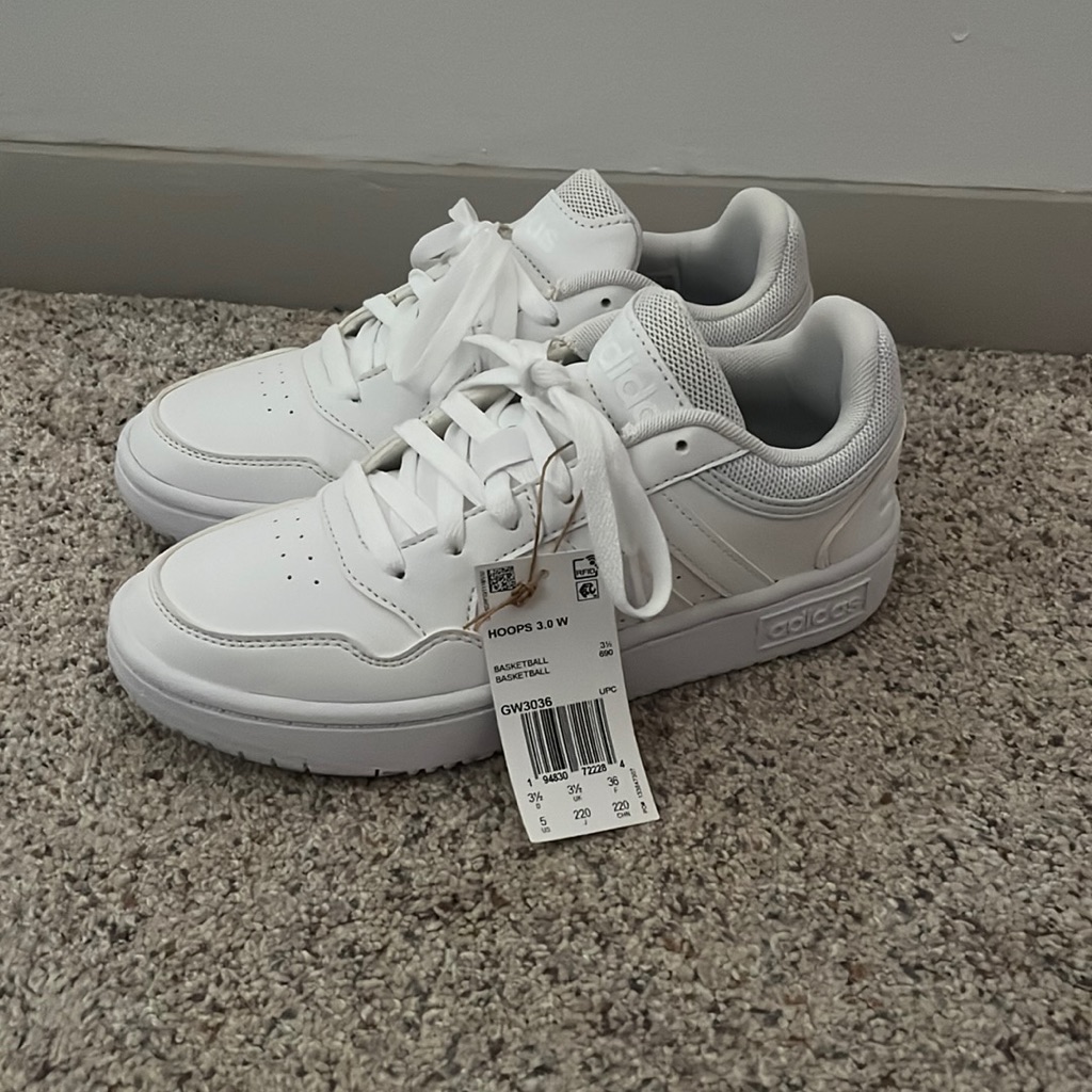 Nwt Adidas Womens Hoops 30 Sneaker Nwt Adidas Womens Hoops 30 Sneaker